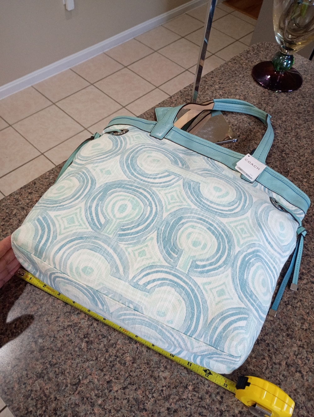 NWT Coach Audrey Signatute Op Art Swirl Tote - Picture 12 of 17